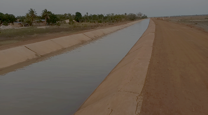 Le projet pdrd a construit un canal principal connecté au bassin afin de drainer l'eau jusque dans les terres.